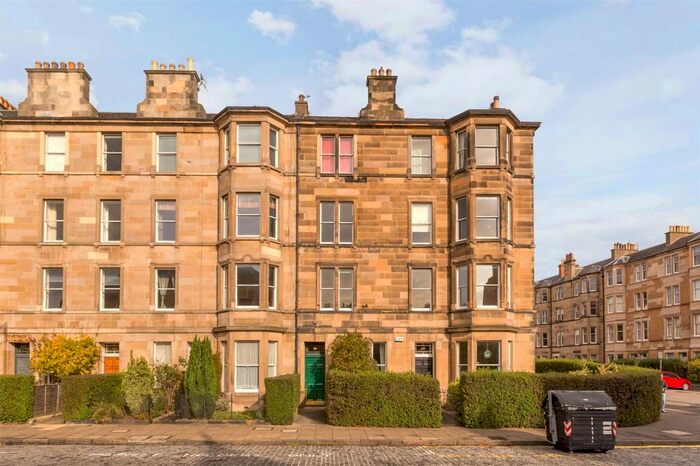 3 Bedroom Apartment To Rent In Thirlestane Road, Marchmont, Edinburgh, EH9