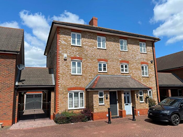 4 Bedroom Semi-Detached House For Sale In Harrier Mill, Henlow, SG16