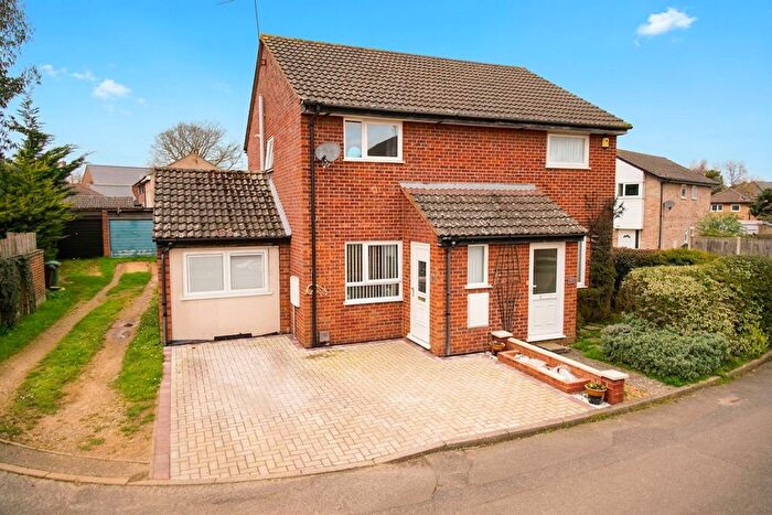 2 Bedroom Semi Detached House For Sale In Greenacre Close, Brundall, Norwich, NR13