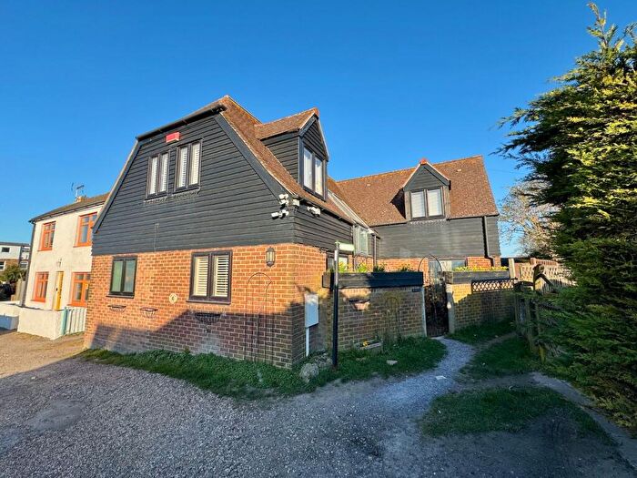 3 Bedroom Detached House For Sale In High Street, Garlinge, Margate, CT9