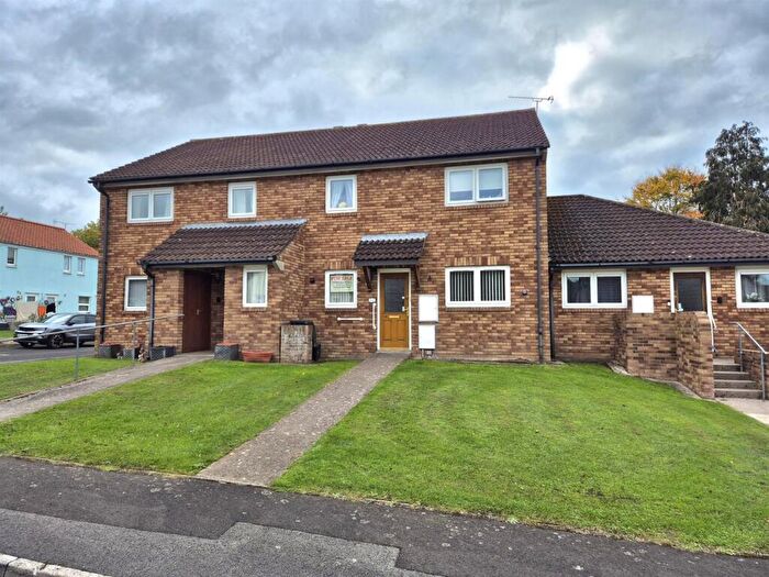 2 Bedroom Retirement Property For Sale In Heathfield Way, Nailsea, BS48