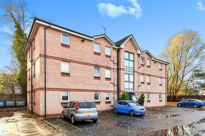 3 Bedroom Flat To Rent In Barnflat Court, Rutherglen, Glasgow, G73