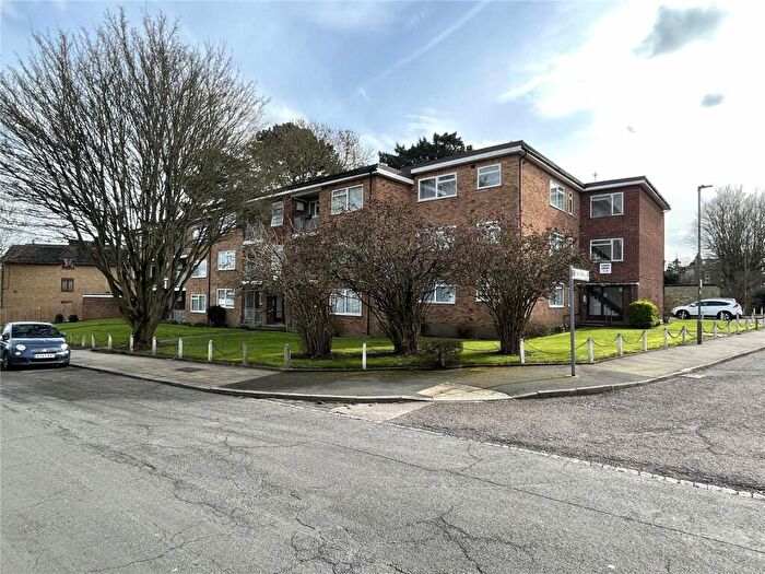 1 Bedroom Apartment To Rent In Athenaeum Road, London, N20