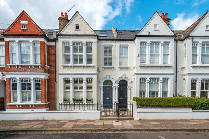 5 Bedroom Terraced House For Sale In Calbourne Road, London, SW12