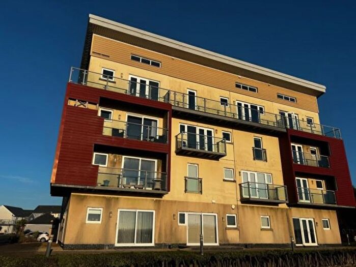 2 Bedroom Flat To Rent In Bwlchygwynt, Llanelli, SA15