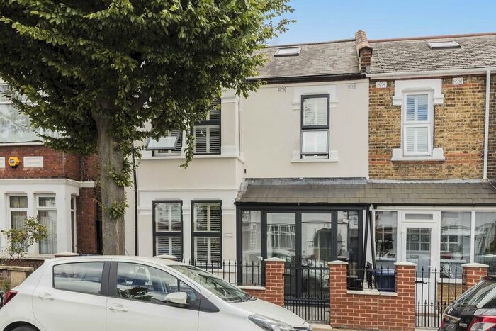 4 Bedroom Terraced House To Rent In Cowper Road, London, W7