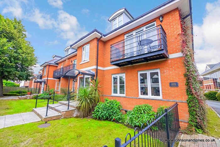 2 Bedroom Flat To Rent In Pond House, Abbey Road, KT16