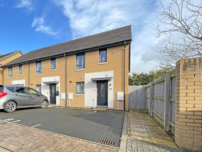 3 Bedroom End Of Terrace House For Sale In Spindle Crescent, Plympton, PL7