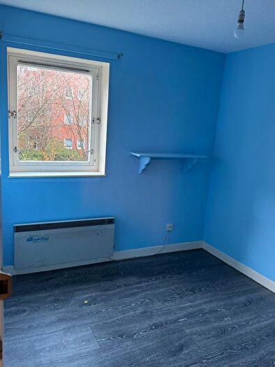 2 Bedroom Flat To Rent In Linden Street, Glasgow, G13