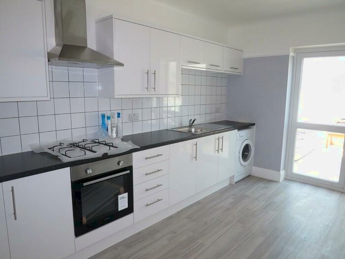 5 Bedroom Detached House To Rent In Withermoor Road, Winton, Bournemouth, BH9