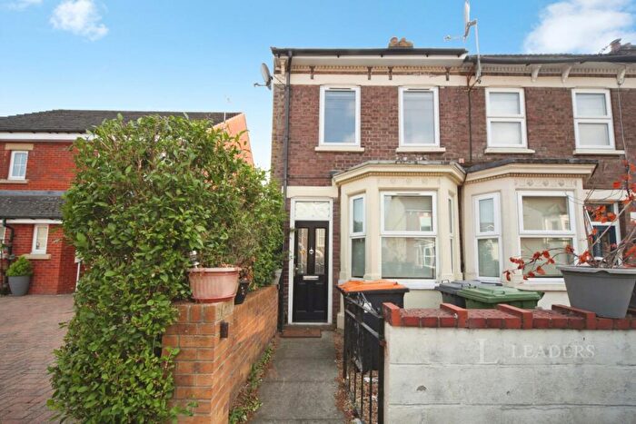 2 Bedroom Terraced House To Rent In Victoria Street, Dunstable, Bedfordshire, LU6