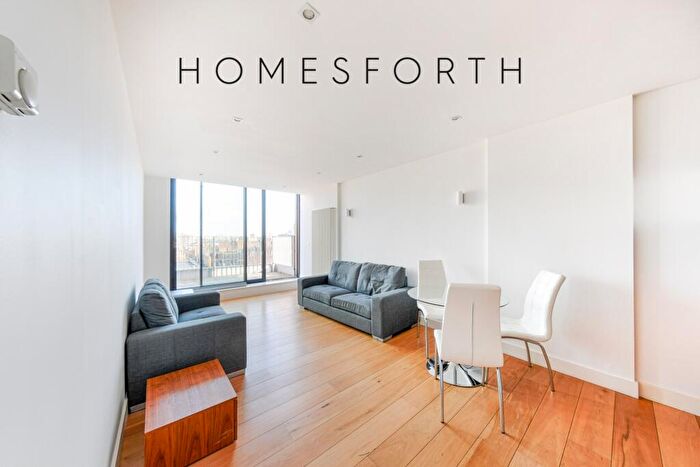 2 Bedroom Flat To Rent In Spaceworks Building, Plumbers Row, Aldgate East, E1