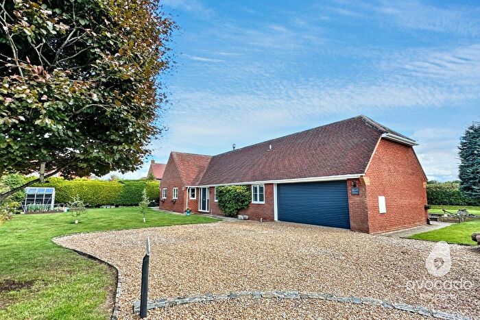 4 Bedroom Detached Bungalow For Sale In Beech Dene, The Green, Ludgershall, HP18