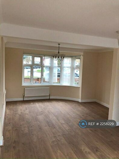 3 Bedroom Semi-Detached House To Rent In Felbridge Avenue, Stanmore, HA7