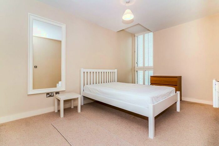 2 Bedroom Apartment To Rent In Design House, M4