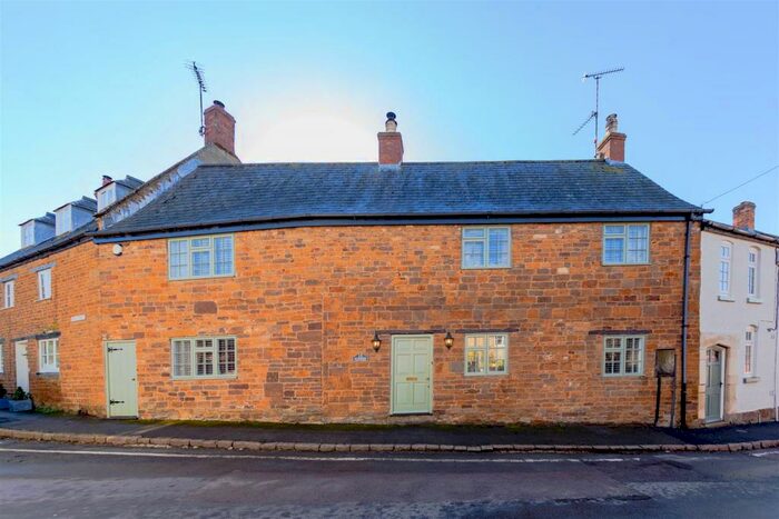 4 Bedroom Character Property For Sale In Main Street, Belton In Rutland, Rutland, LE15