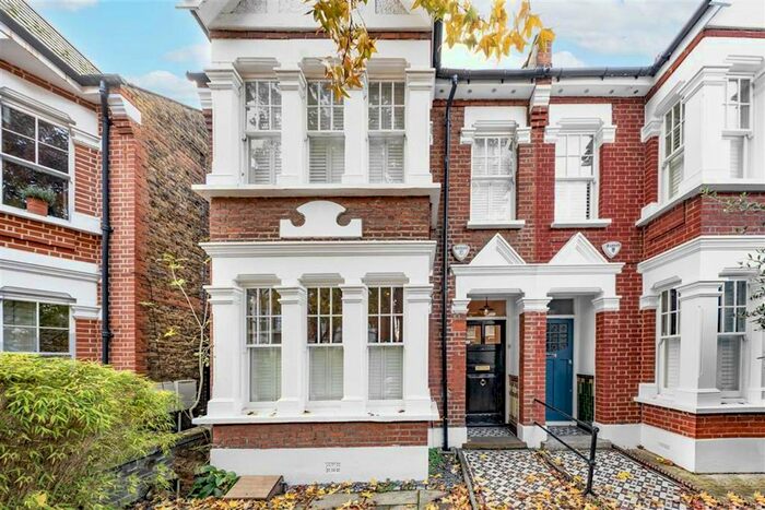 5 Bedroom Property To Rent In Defoe Avenue, Kew, Richmond, TW9