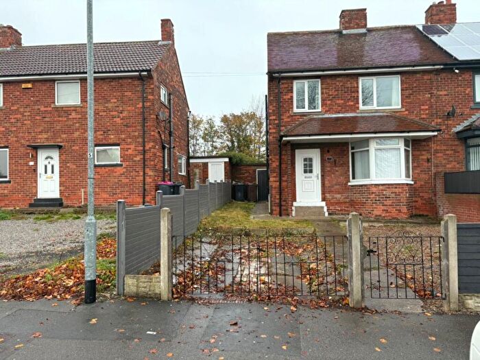 3 Bedroom Semi-Detached House To Rent In East Avenue, Swinton, S64