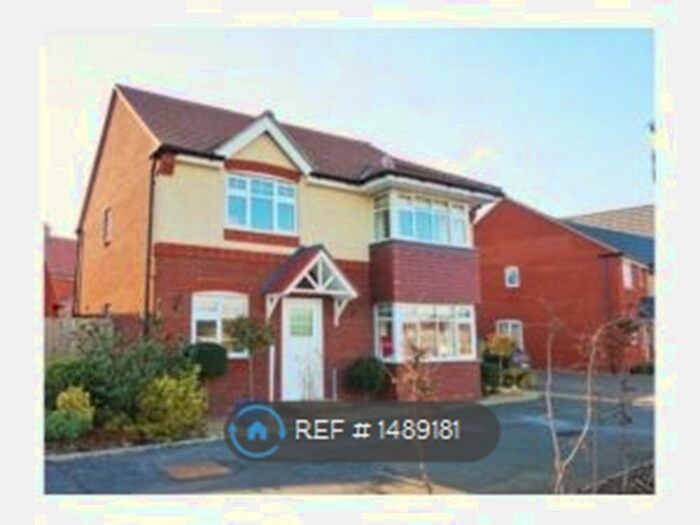 4 Bedroom Detached House To Rent In Biffin Close, Evesham, WR11