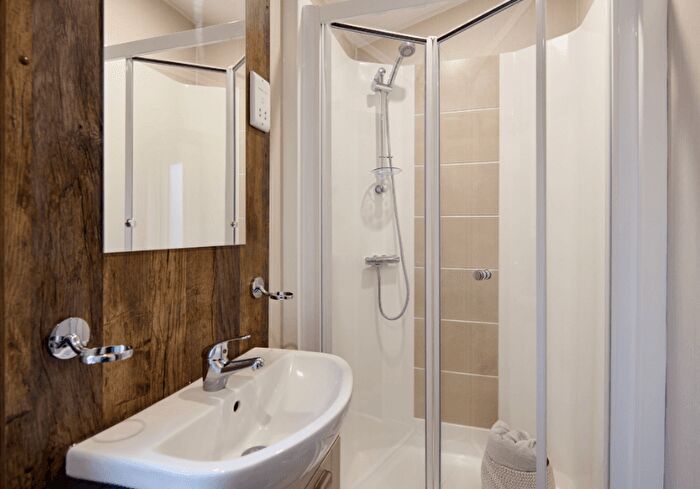 2 Bedroom Lodge For Sale In Atwick Road, Hornsea, HU18