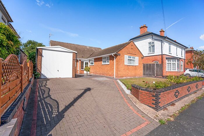 4 Bedroom Detached Bungalow For Sale In Victoria Avenue, Droitwich, WR9