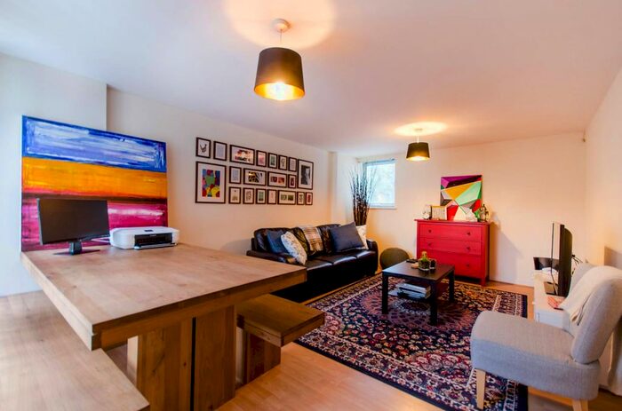 1 Bedroom Flat To Rent In Peckham Rye, Peckham Rye, London SE15