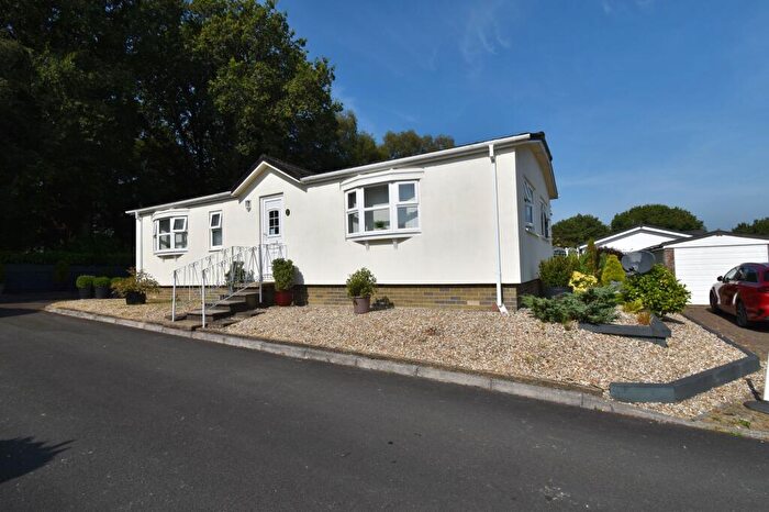 2 Bedroom Park Home For Sale In The Beeches Sampford Courtney, EX20