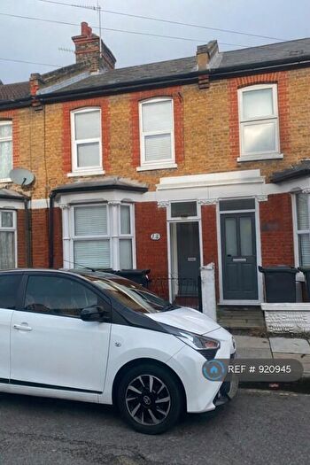 2 Bedroom Terraced House To Rent In Havelock Road, Gravesend, DA11