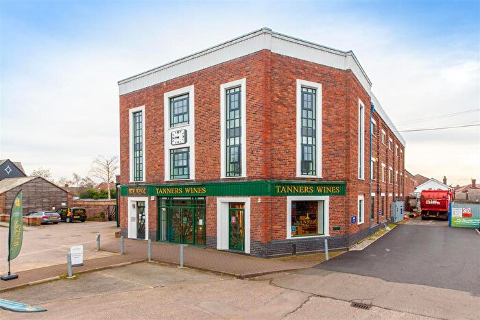 2 Bedroom Apartment To Rent In Christleton Road, Great Boughton, Chester, Cheshire, CH3