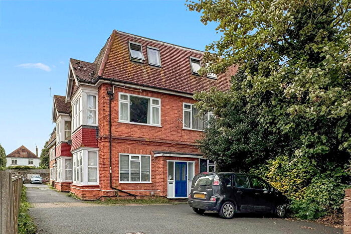 Flat To Rent In Broadwater Road, Worthing, BN14