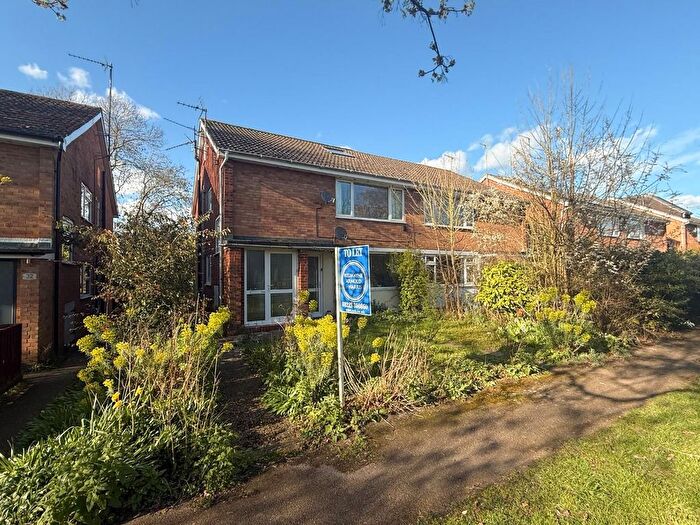 2 Bedroom Maisonette To Rent In Hillfield Road, Comberton, Cambridge, CB23