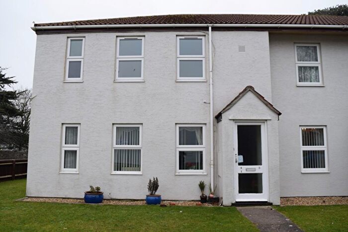 2 Bedroom Flat To Rent In Churchlands Court, Myrtle Drive, Burnham On Sea, TA8