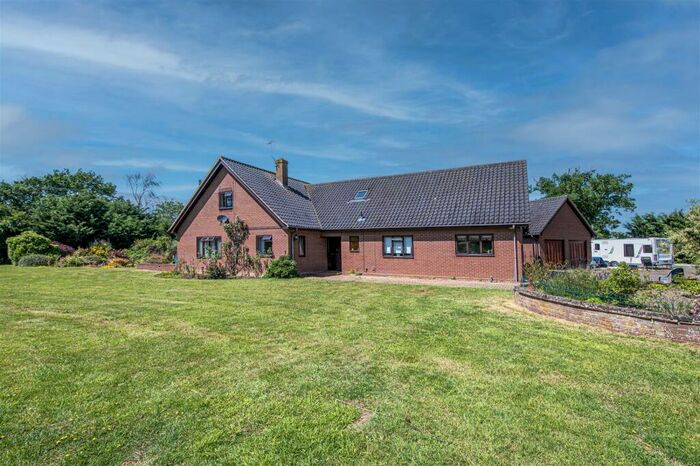 7 Bedroom Chalet For Sale In Bramfield, Halesworth, IP19