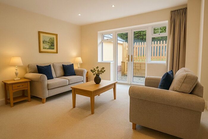 3 Bedroom Detached House For Sale In Walworth Road, Picket Piece, Andover, SP11