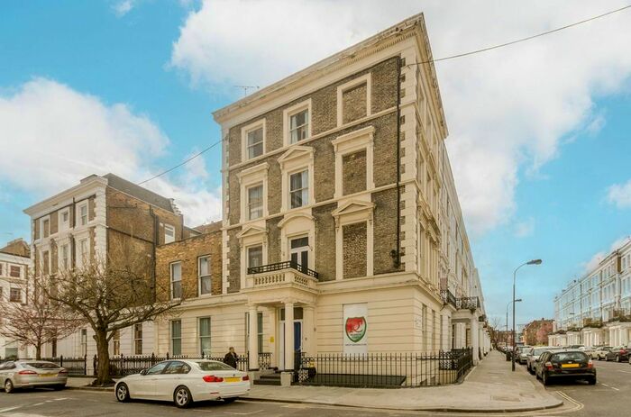 Studio To Rent In Castletown Road, Barons Court, London, W14