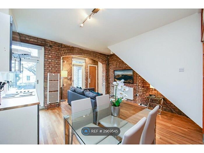 2 Bedroom Flat To Rent In Archway Road, London, N6