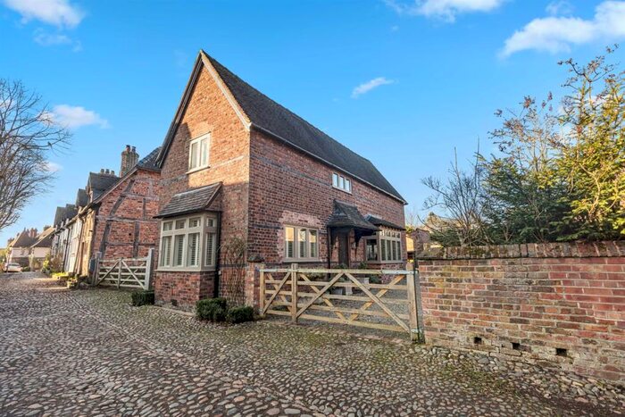 3 Bedroom Detached House For Sale In School Lane, Great Budworth, CW9