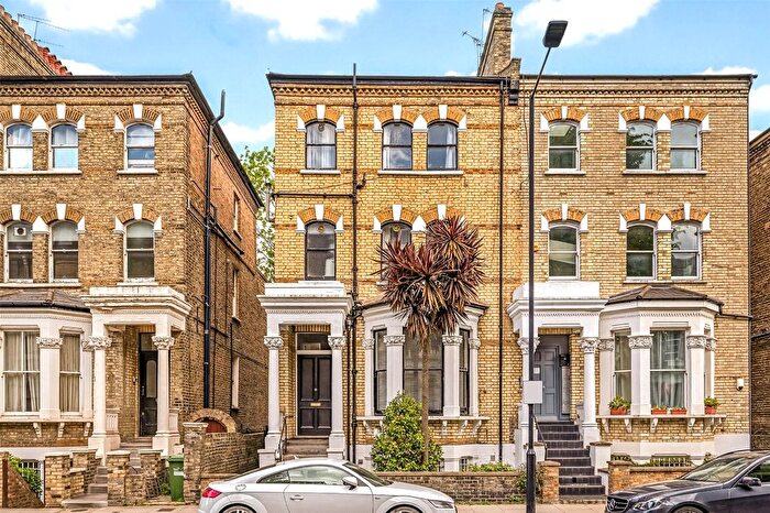2 Bedroom Flat For Sale In Edith Road, London, W14