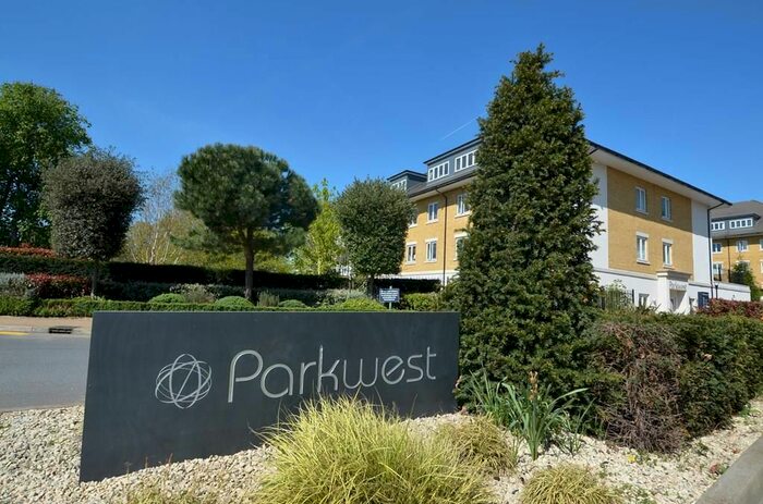 2 Bedroom Flat To Rent In Lexington House, Park Lodge Avenue, West Drayton UB7