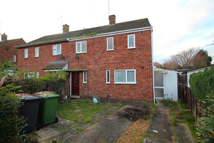 2 Bedroom Terraced House For Sale In Acacia Avenue, Peterborough, PE1