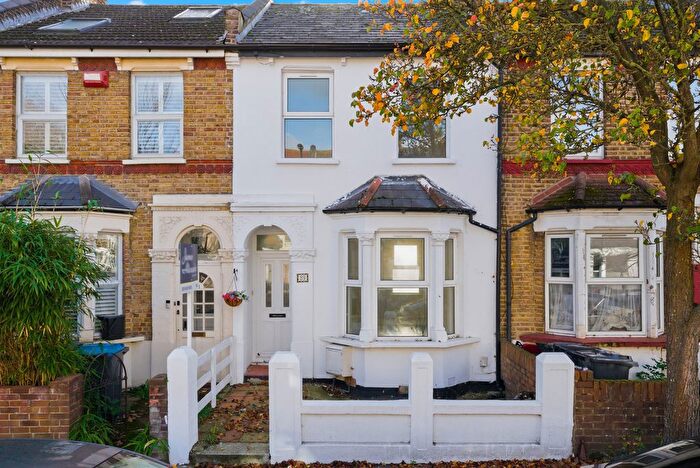 2 Bedroom Terraced House For Sale In Watcombe Road, London, SE25