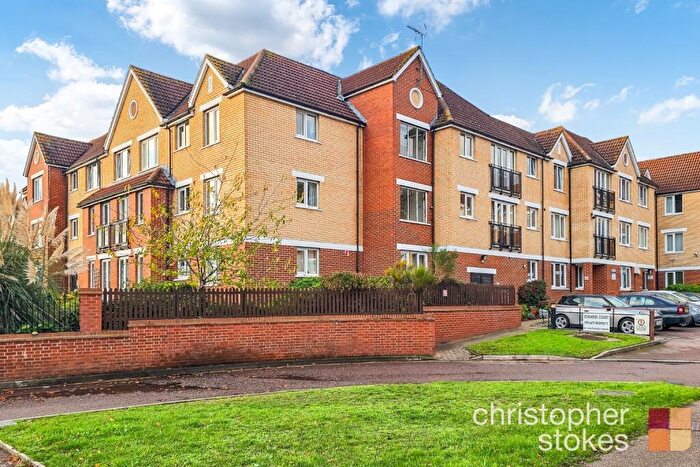 2 Bedroom Apartment For Sale In Edwards Court, Turners Hill, Waltham Cross, Hertfordshire, EN8