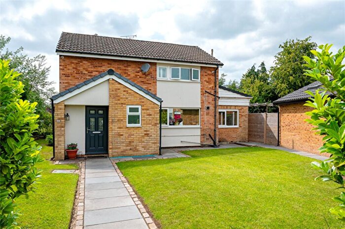 5 Bedroom Detached House For Sale In Plantation Gardens, Alwoodley, LS17