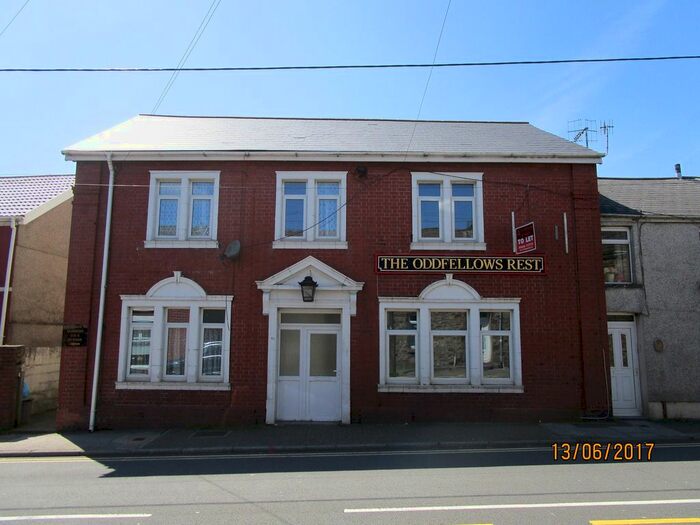 3 Bedroom Flat To Rent In Oddfellows, Bridgend Road, Maesteg., CF34