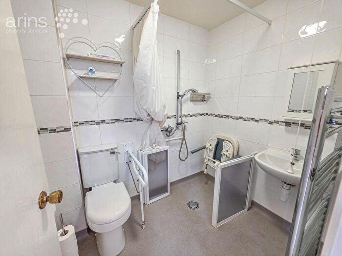 2 Bedroom Terraced House For Sale In Binbrook Close, Lower Earley, Reading, RG6