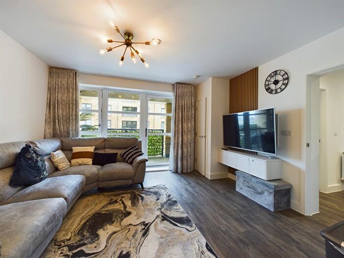 2 Bedroom Flat To Rent In Eastern Avenue, Ebbsfleet Valley, DA10