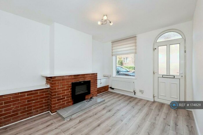 2 Bedroom Terraced House To Rent In New Street, Grantham, NG31