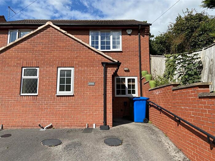 2 Bedroom Semi Detached House To Rent In Holland Road, Old Whittington, Chesterfield, S41
