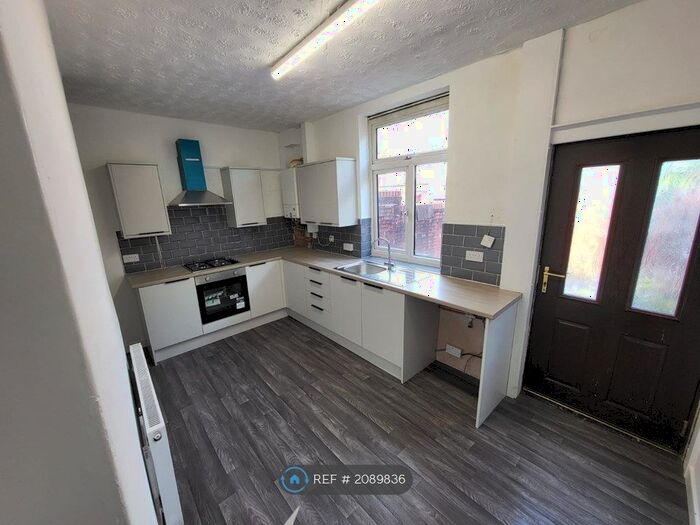 3 Bedroom Terraced House To Rent In William Street, Radcliffe, Manchester, M26