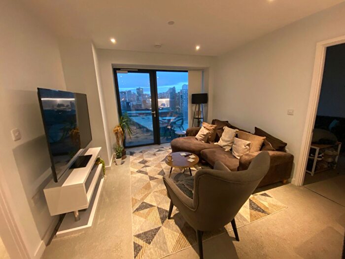 2 Bedroom Flat To Rent In Bury Street, Salford, M3